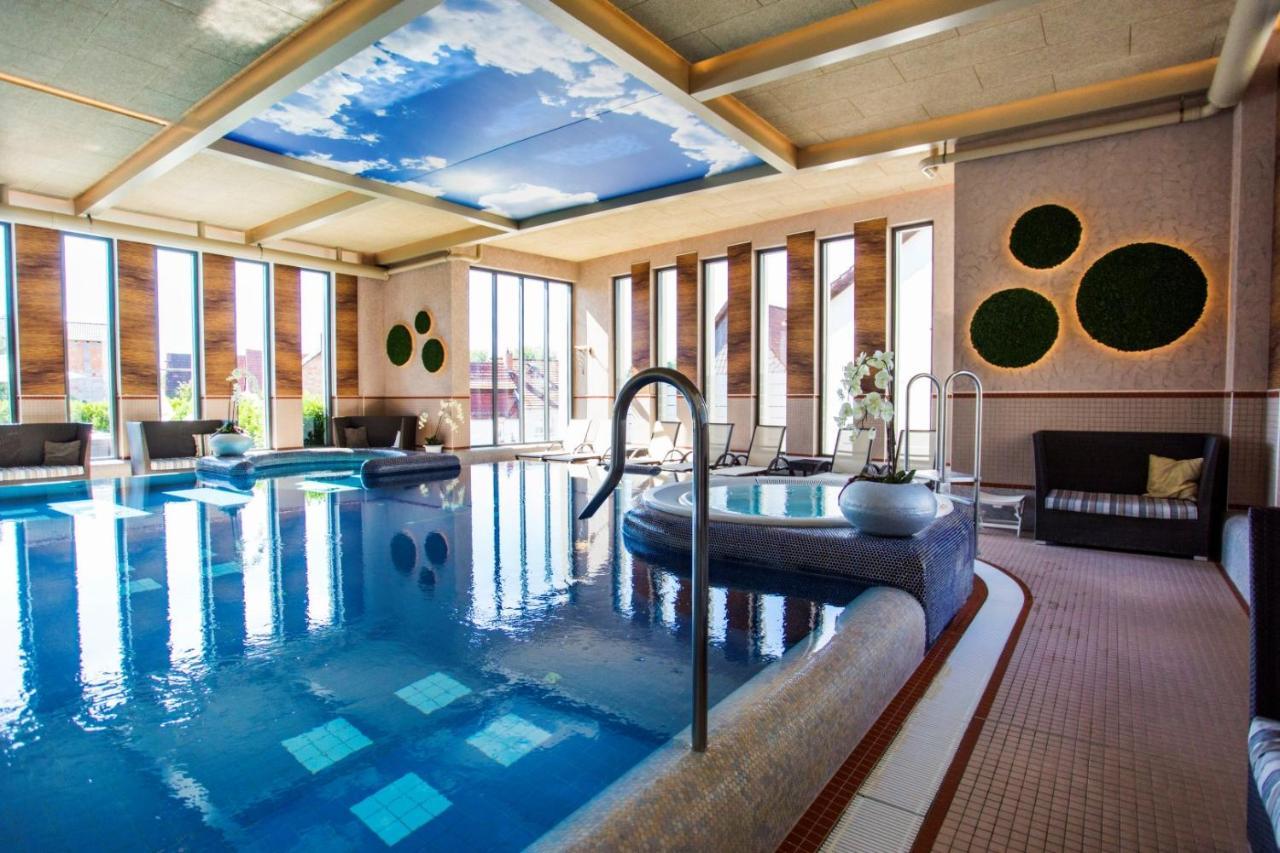 Goebels Schlosshotel "Prinz Von Hessen" Friedewald  エクステリア 写真